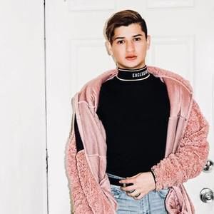 Meet your Posher, Bryan